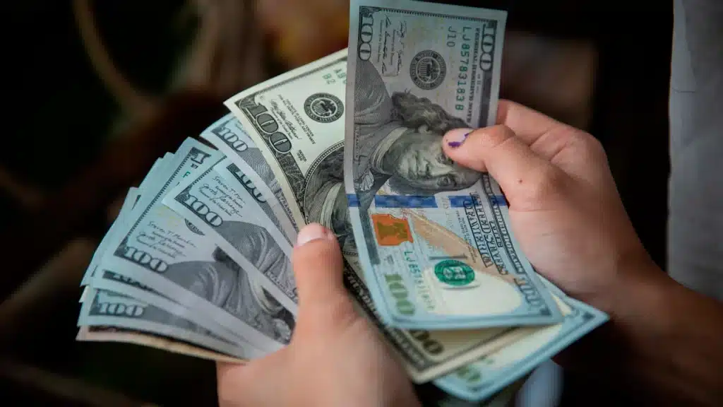 cambio de divisas en León
